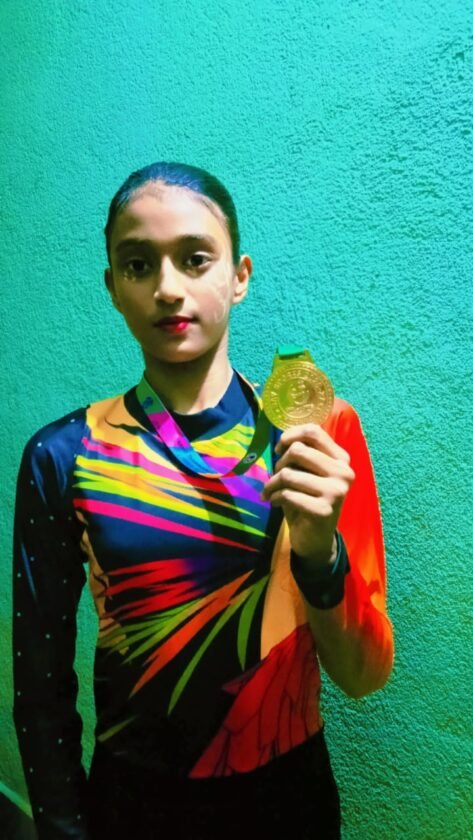 एरोबिक्स राज्य स्तरीय प्रतियोगिता में मनिषा दे ने जीता स्वर्ण पदक,बढ़ाया गोमिया क्षेत्र का मान एरोबिक्स राज्य स्तरीय प्रतियोगिता में मनिषा दे ने जीता स्वर्ण पदक,बढ़ाया गोमिया क्षेत्र का मान