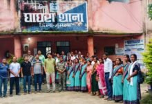 एकल अभियान की आचार्य बहनों ने पुलिस जवानों को बांधी राखी,बहनों की सुरक्षा का लिया संकल्प