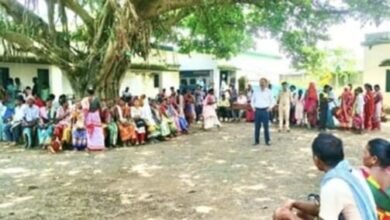एसआईआर-2026 के तहत पाकुड़िया में 375 मतदाताओं के नोटिस पर हुई सुनवाई, दस्तावेजों का किया गया सत्यापन एसआईआर-2026 के तहत पाकुड़िया में 375 मतदाताओं के नोटिस पर हुई सुनवाई, दस्तावेजों का किया गया सत्यापन