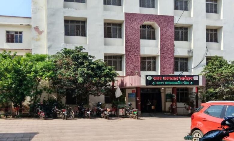 स्वास्थ्य विभाग ने 13 लिपिकों का किया तबादला, 27 सितंबर तक नए स्थान पर योगदान का निर्देश स्वास्थ्य विभाग ने 13 लिपिकों का किया तबादला, 27 सितंबर तक नए स्थान पर योगदान का निर्देश