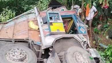 कोडरमा घाटी में भीषण सड़क हादसा, ट्रेलरों की टक्कर में चालक की मौत