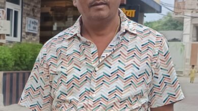 उपाध्यक्ष ने ईओ से नगर पंचायत कार्यालय में पार्षदों के बैठने की व्यवस्था की मांग की