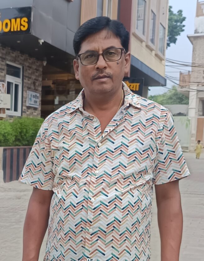 उपाध्यक्ष ने ईओ से नगर पंचायत कार्यालय में पार्षदों के बैठने की व्यवस्था की मांग की