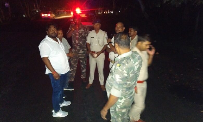 Ranchi News:हथियार के बल पर बाइक व मोबाइल लूट,जंगल में वारदात से दहशत