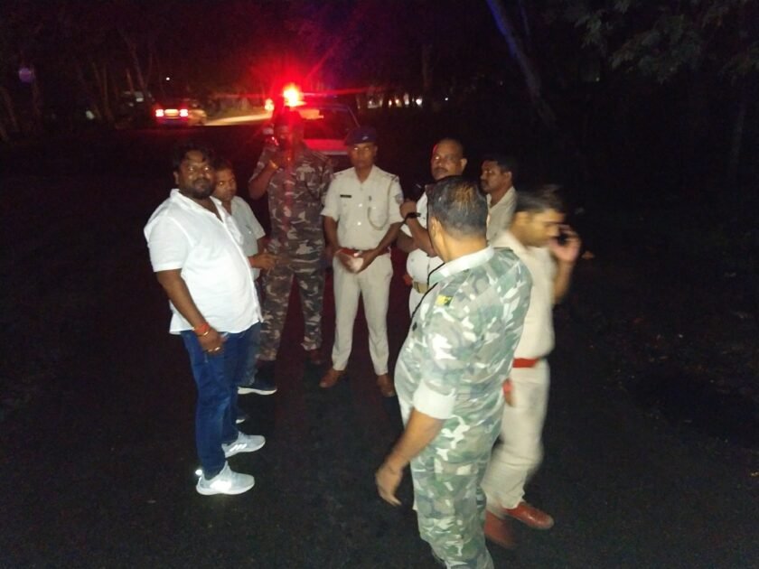 Ranchi News:हथियार के बल पर बाइक व मोबाइल लूट,जंगल में वारदात से दहशत