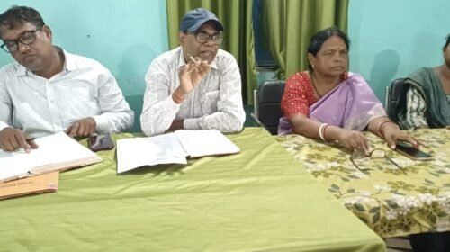 हिरणपुर में मासिक गुरुगोष्ठी, शिक्षा व्यवस्था सुधार को लेकर हुई विस्तृत समीक्षा