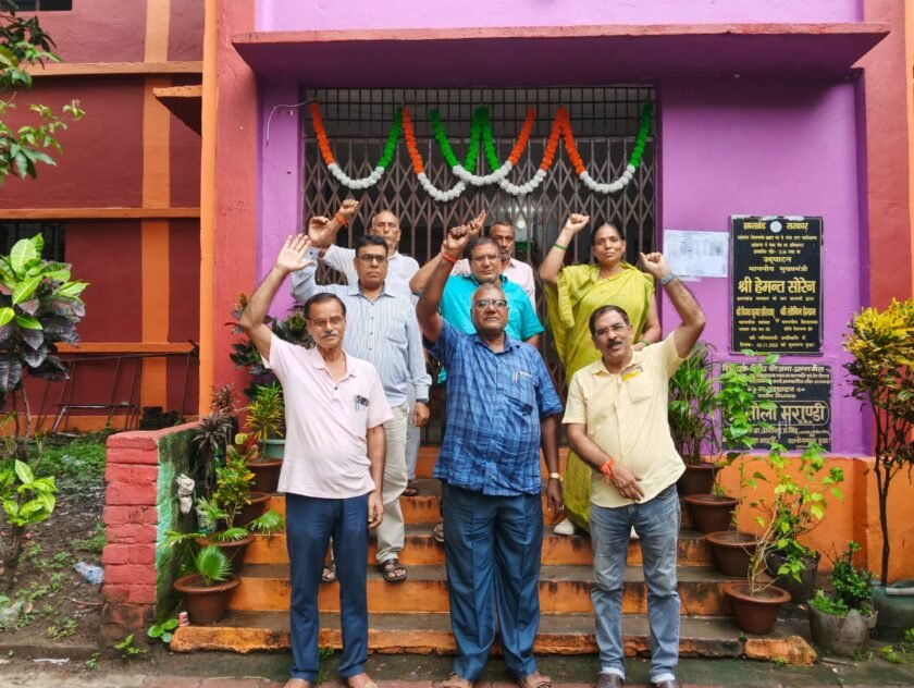 शिक्षक दिवस पर वित्त रहित संस्थानों में शैक्षणिक हड़ताल, काला बिल्ला लगाकर जताएंगे विरोध