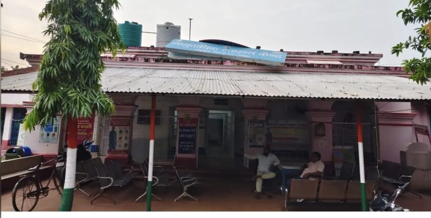 पाकुड़िया सीएचसी में लैब टेक्नीशियन पर गंभीर आरोप, तीन सदस्यीय जांच टीम गठित