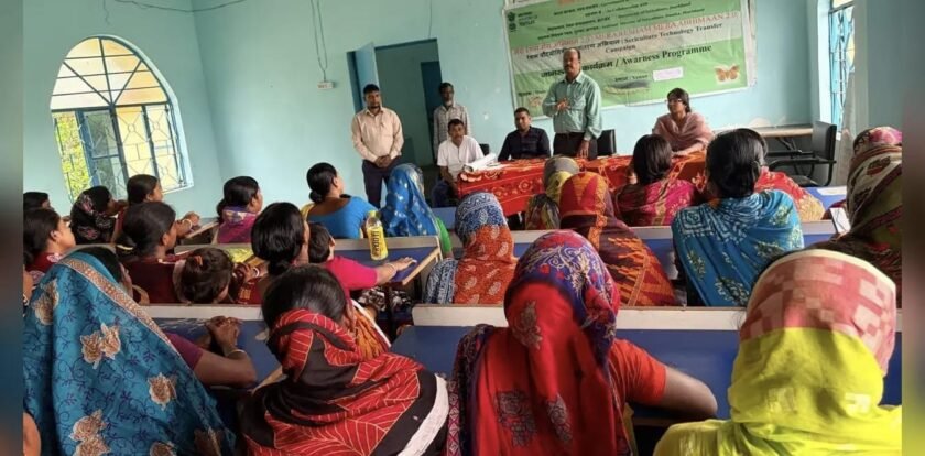 एमआरएमए 2.0 के तहत अमृतपुर में रेशम उत्पादन पर जागरूकता कार्यक्रम, किसानों को वैज्ञानिक तकनीक अपनाने की सलाह एमआरएमए 2.0 के तहत अमृतपुर में रेशम उत्पादन पर जागरूकता कार्यक्रम, किसानों को वैज्ञानिक तकनीक अपनाने की सलाह