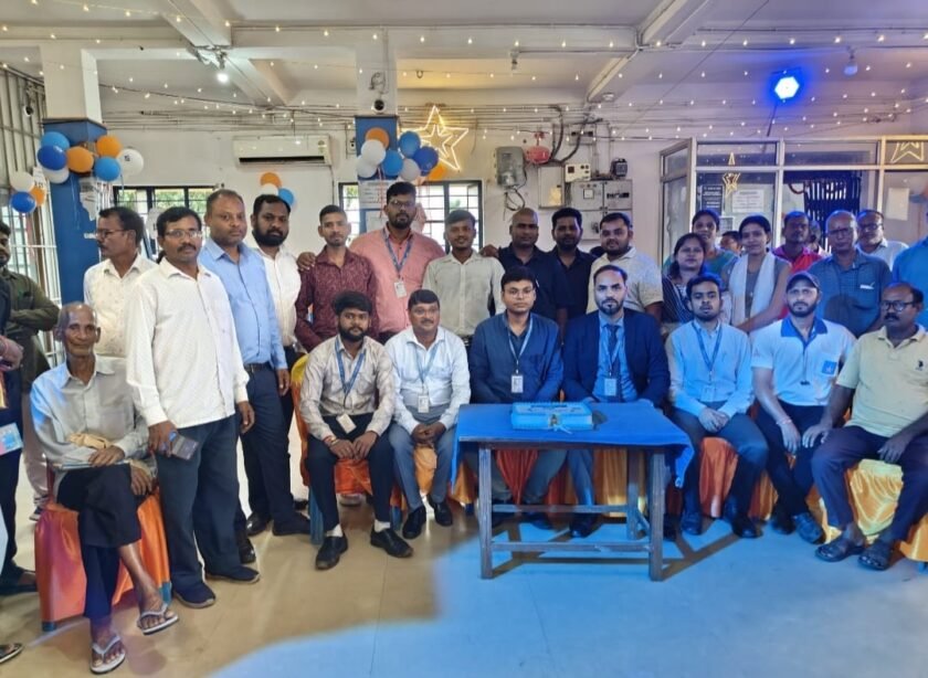 बैंक ऑफ इंडिया का 121वां स्थापना दिवस साड़म बाजार शाखा में धूमधाम से मनाया गया