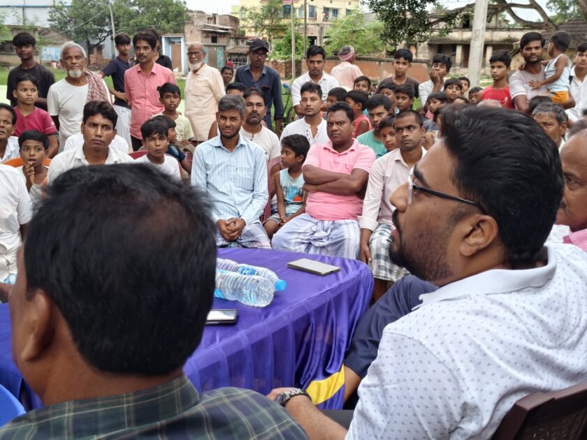 रिसोड पंचायत भ्रमण:ग्रामीणों की समस्याओं से रूबरू हुए डॉ. तनवीर आलम रिसोड पंचायत भ्रमण:ग्रामीणों की समस्याओं से रूबरू हुए डॉ. तनवीर आलम