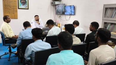 लातेहार में गणेश पूजा और विश्वकर्मा पूजा को लेकर समीक्षा बैठक, साफ-सफाई व सुविधाओं के निर्देश