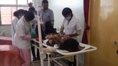 पत्नी पर चाकू से हमला का आरोप,आरोपी पति फरार पत्नी पर चाकू से हमला का आरोप,आरोपी पति फरार