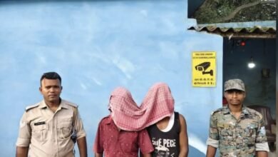 पाकुड़ में चोरी की चांदी खपाने की फिराक में थे बदमाश,पुलिस ने दबोचकर मंसूबों पर फेरा पानी