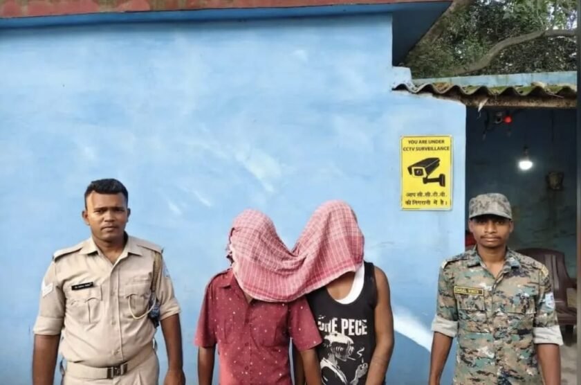 पाकुड़ में चोरी की चांदी खपाने की फिराक में थे बदमाश,पुलिस ने दबोचकर मंसूबों पर फेरा पानी