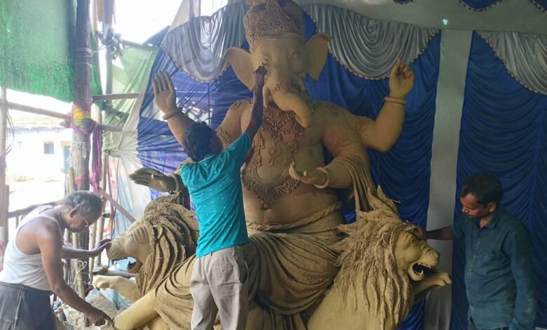 साड़म-होसिर में 14 से शुरू होगा 7 दिवसीय श्री गणेश महोत्सव,भव्य प्रतिमा व आकर्षणों से बढ़ा उत्साह साड़म-होसिर में 14 से शुरू होगा 7 दिवसीय श्री गणेश महोत्सव,भव्य प्रतिमा व आकर्षणों से बढ़ा उत्साह