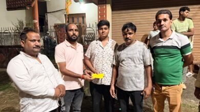 दुःख की घड़ी में मदद को आगे आएं बंटी सिंह,दिये 50 हजार रुपये की मदद राशि