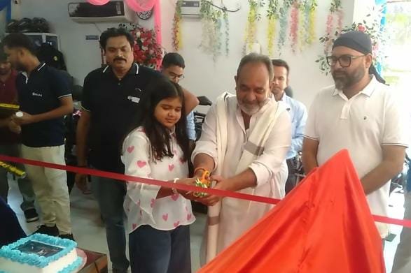 सिल्ली बुंडू चौक के द ऑटो मार्ट में बाइक खरीदारों को मिलेगा आकर्षक उपहार!