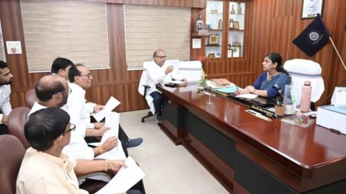 आयुष्मान योजना में अब कोई पात्र नहीं रहेगा वंचित, डीसी ने अधिकारियों को दिया मिशन मोड में काम का निर्देश