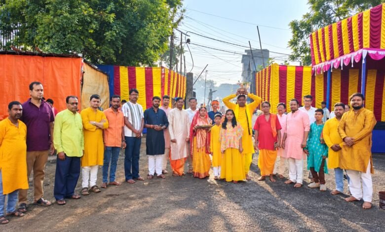 हिरणपुर में गणेश पूजा की धूम: भव्य कलश यात्रा के साथ प्रतिमा स्थापना,पंडाल और मेले में उमड़ा उत्साह हिरणपुर में गणेश पूजा की धूम: भव्य कलश यात्रा के साथ प्रतिमा स्थापना,पंडाल और मेले में उमड़ा उत्साह