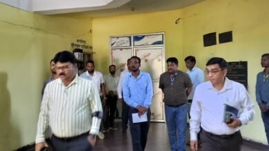 लातेहार में उपायुक्त संदीप कुमार ने कृषि कार्यालय का किया निरीक्षण, पारदर्शिता और समयबद्ध कार्य निष्पादन के दिए निर्देश लातेहार में उपायुक्त संदीप कुमार ने कृषि कार्यालय का किया निरीक्षण, पारदर्शिता और समयबद्ध कार्य निष्पादन के दिए निर्देश