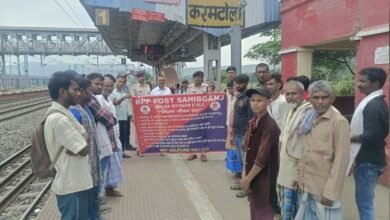 करमटोला स्टेशन पर ‘मिशन जीवन रक्षा’ अभियान, यात्रियों को सुरक्षा व स्वच्छता के प्रति किया जागरूक