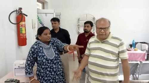 सदर अस्पताल पाकुड़ का सिविल सर्जन ने किया निरीक्षण, फिजियोथेरेपी रूम में एसी लगाने का निर्देश