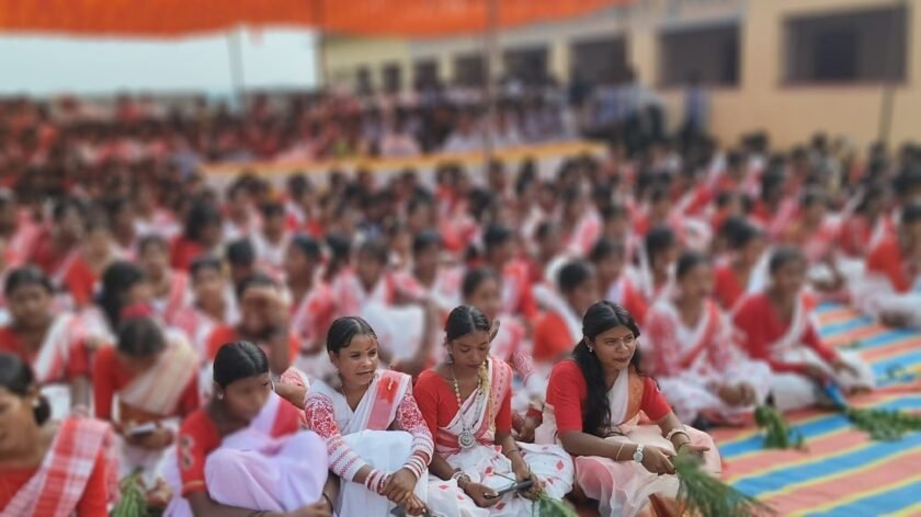 करम पूर्व संध्या पर टाना भगत इंटर कॉलेज में भव्य सांस्कृतिक आयोजन, मंत्री चमरा लिंडा ने दिया संस्कृति संरक्षण का संदेश करम पूर्व संध्या पर टाना भगत इंटर कॉलेज में भव्य सांस्कृतिक आयोजन, मंत्री चमरा लिंडा ने दिया संस्कृति संरक्षण का संदेश