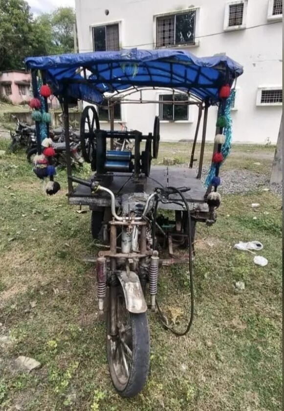 गन्ने के जूस की गाड़ी में चल रही थी चोरी की बाइक! रांगा थाना पुलिस ने किया खुलासा गन्ने के जूस की गाड़ी में चल रही थी चोरी की बाइक! रांगा थाना पुलिस ने किया खुलासा
