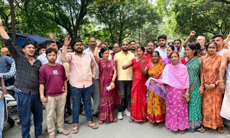सब्जी दुकानदारों के पक्ष में आगे आएं मजदूर नेता बंटी सिंह सब्जी दुकानदारों के पक्ष में आगे आएं मजदूर नेता बंटी सिंह