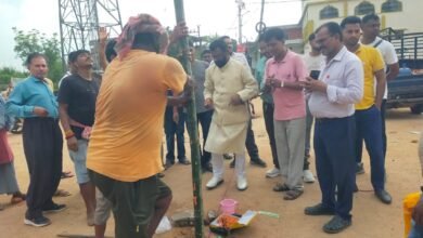 श्रीरामचरितमानस पारायण पाठ के 53वें अधिवेशन को लेकर भूमि पूजन, पंडाल निर्माण शुरू श्रीरामचरितमानस पारायण पाठ के 53वें अधिवेशन को लेकर भूमि पूजन, पंडाल निर्माण शुरू