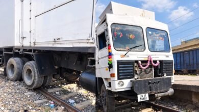 मिर्जाचौकी स्टेशन पर दिखी ‘बस जैसी ट्रेन’,लोगों में कौतूहल मिर्जाचौकी स्टेशन पर दिखी ‘बस जैसी ट्रेन’,लोगों में कौतूहल