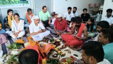 आयुर्वेद दिवस पर भगवान धन्वंतरि की पूजा,सेमिनार में स्वास्थ्य जीवनशैली पर जोर आयुर्वेद दिवस पर भगवान धन्वंतरि की पूजा,सेमिनार में स्वास्थ्य जीवनशैली पर जोर