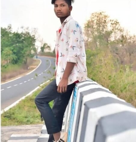 ब्रेकिंग न्यूज़: बरवाडीह का युवक रहस्यमय तरीके से गायब, परिजनों में मचा हड़कंप ब्रेकिंग न्यूज़: बरवाडीह का युवक रहस्यमय तरीके से गायब, परिजनों में मचा हड़कंप