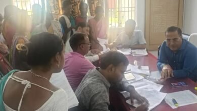 बोरियो में मतदाता सूची सुधार अभियान तेज,10 अक्टूबर की डेडलाइन से पहले प्रशासन पर बढ़ा दबाव