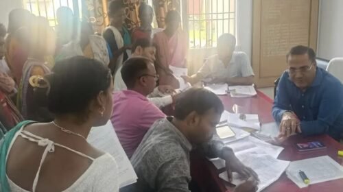 बोरियो में मतदाता सूची सुधार अभियान तेज,10 अक्टूबर की डेडलाइन से पहले प्रशासन पर बढ़ा दबाव