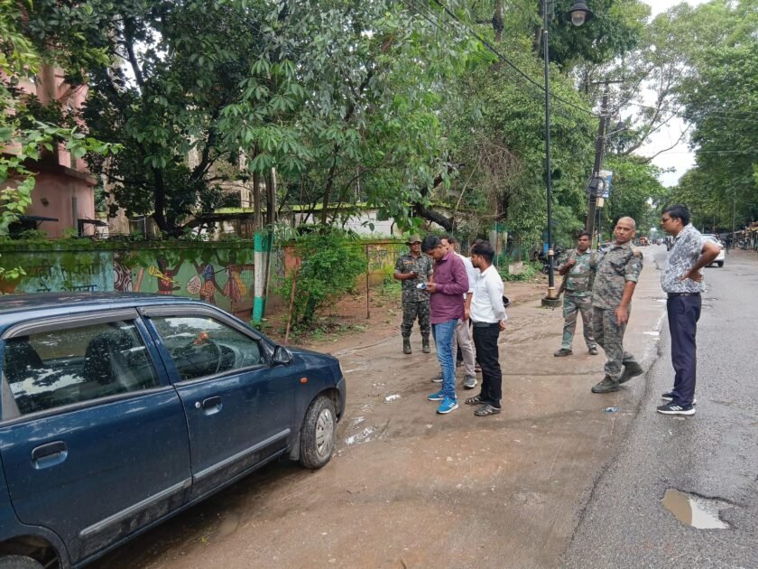 Latehar News:अवैध पार्किंग पर बड़ी कार्रवाई, 13 वाहनों का कटा चालान Latehar News:अवैध पार्किंग पर बड़ी कार्रवाई, 13 वाहनों का कटा चालान