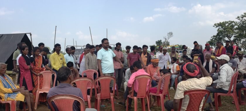 हिंडाल्को-प्रशासन के खिलाफ आंदोलन एक सप्ताह स्थगित, मांगों पर नहीं बनी सहमति हिंडाल्को-प्रशासन के खिलाफ आंदोलन एक सप्ताह स्थगित, मांगों पर नहीं बनी सहमति