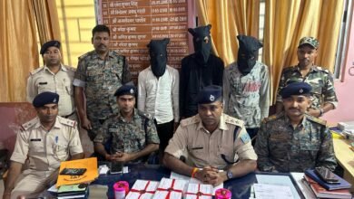 लातेहार पुलिस की बड़ी सफलता: 24 घंटे में नाबालिग अपहरण व हत्या कांड का खुलासा, तीन आरोपी गिरफ्तार लातेहार पुलिस की बड़ी सफलता: 24 घंटे में नाबालिग अपहरण व हत्या कांड का खुलासा, तीन आरोपी गिरफ्तार