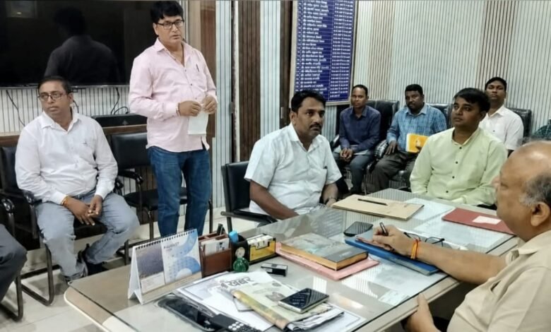 टीबी उन्मूलन कार्यक्रम की समीक्षा, लक्ष्य के अनुरूप जांच नहीं होने पर सिविल सर्जन नाराज टीबी उन्मूलन कार्यक्रम की समीक्षा, लक्ष्य के अनुरूप जांच नहीं होने पर सिविल सर्जन नाराज