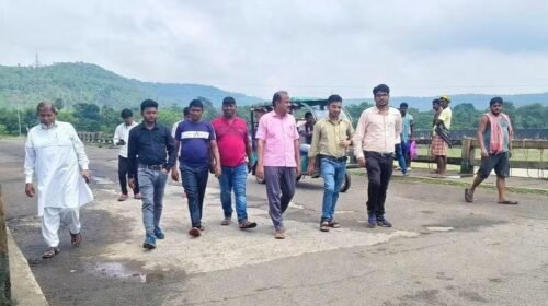 गुमानी नदी में बढ़ा जलप्रवाह,बैरेज का लिया जायजा