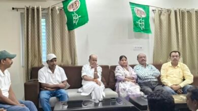 बरहेट में झामुमो प्रखंड समिति की बैठक, संगठन मजबूती पर जोर बरहेट में झामुमो प्रखंड समिति की बैठक, संगठन मजबूती पर जोर