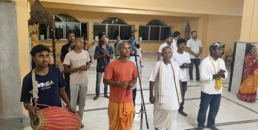 कन्हैयास्थान में जन्माष्टमी पर उमड़ा आस्था का सैलाब कन्हैयास्थान में जन्माष्टमी पर उमड़ा आस्था का सैलाब
