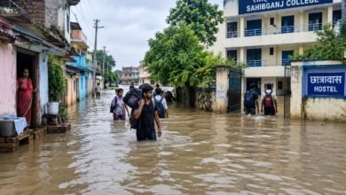 साहिबगंज में बाढ़ का कहर:पांच वार्डों समेत कई इलाकों में घुसा पानी,कॉलेज हॉस्टल भी जलमग्न
