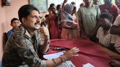 विश्वनाथ उरांव हत्याकांड में ग्रामीणों का थाना में प्रदर्शन