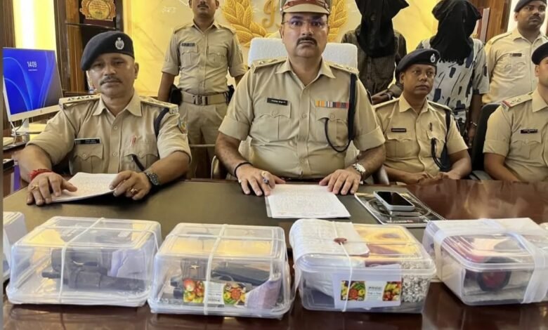 अमड़ापाड़ा ज्वेलर्स लूटकांड का 10 दिन में खुलासा