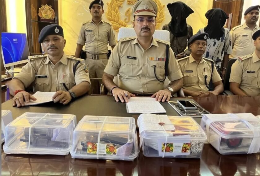 अमड़ापाड़ा ज्वेलर्स लूटकांड का 10 दिन में खुलासा