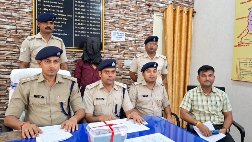 अवैध लॉटरी के कारोबार पर पुलिस की दबिश, 1900 टिकट के साथ विक्रम गिरफ्तार