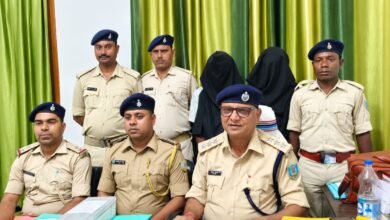 करमा पूजा में महिलाओं से गाली-गलौज और छेड़खानी के आरोप के बाद फायरिंग,दो गिरफ्तार