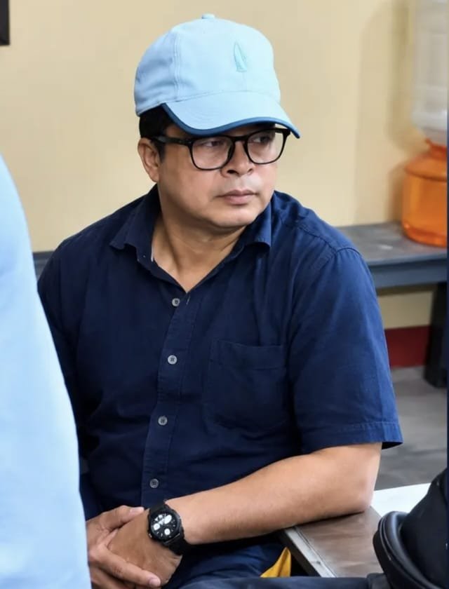 बरहरवा स्टेशन से कथित अंतरराज्यीय चोर गिरोह का सरगना गिरफ्तार, सोना बरामदगी की सूचना बरहरवा स्टेशन से कथित अंतरराज्यीय चोर गिरोह का सरगना गिरफ्तार, सोना बरामदगी की सूचना